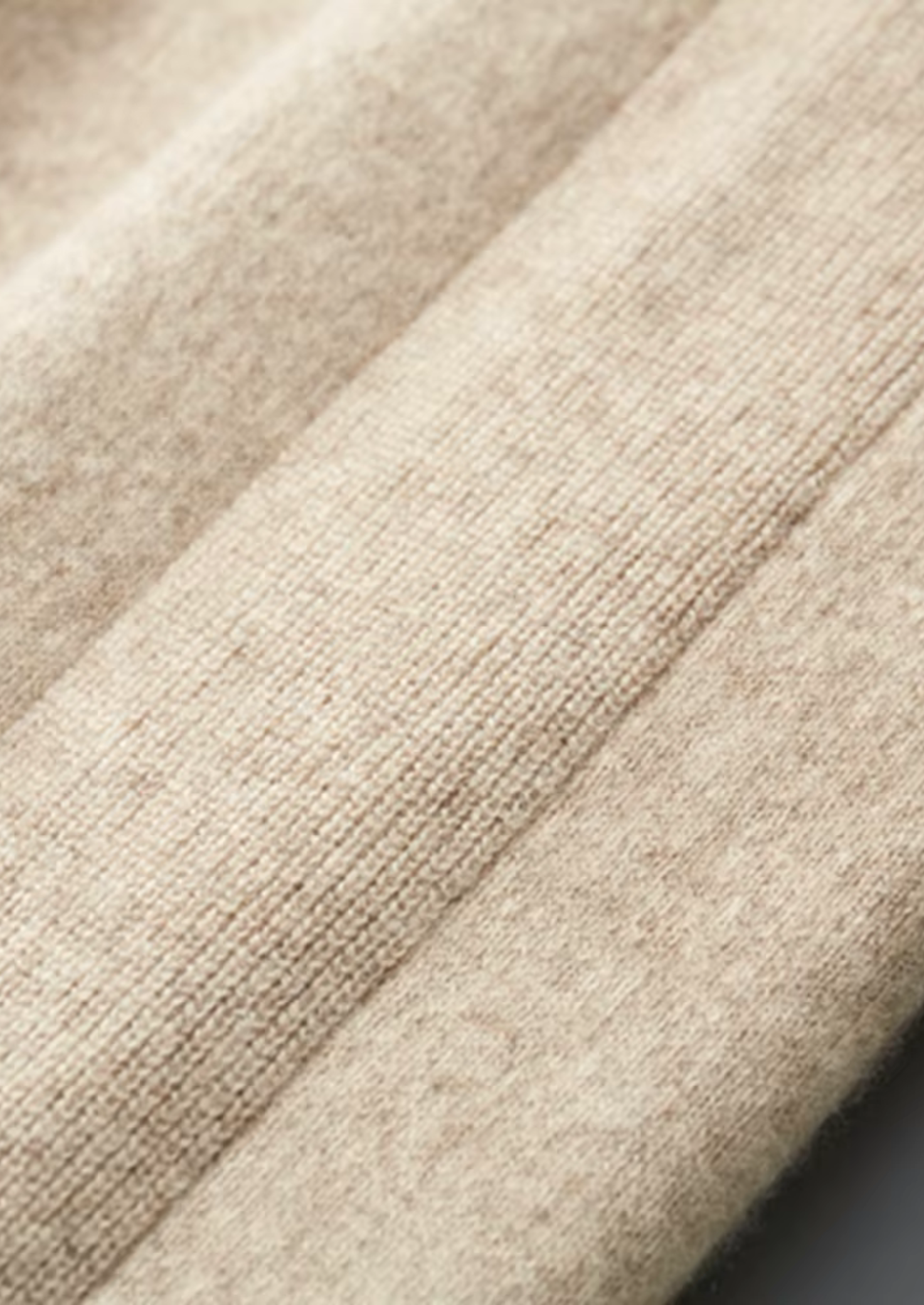 ENSEMBLE DE LOISIRS EN CASHMERE DE LUXE