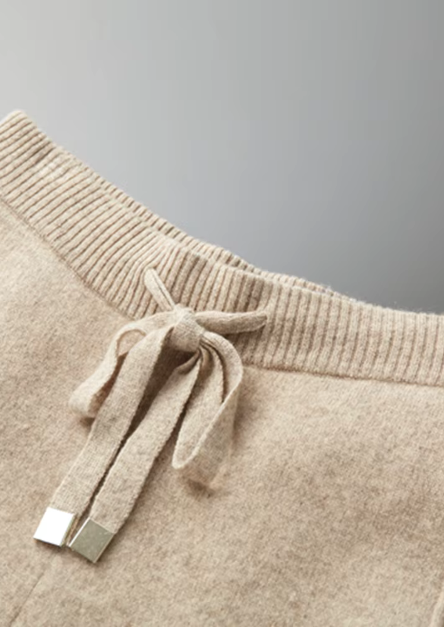 ENSEMBLE DE LOISIRS EN CASHMERE DE LUXE