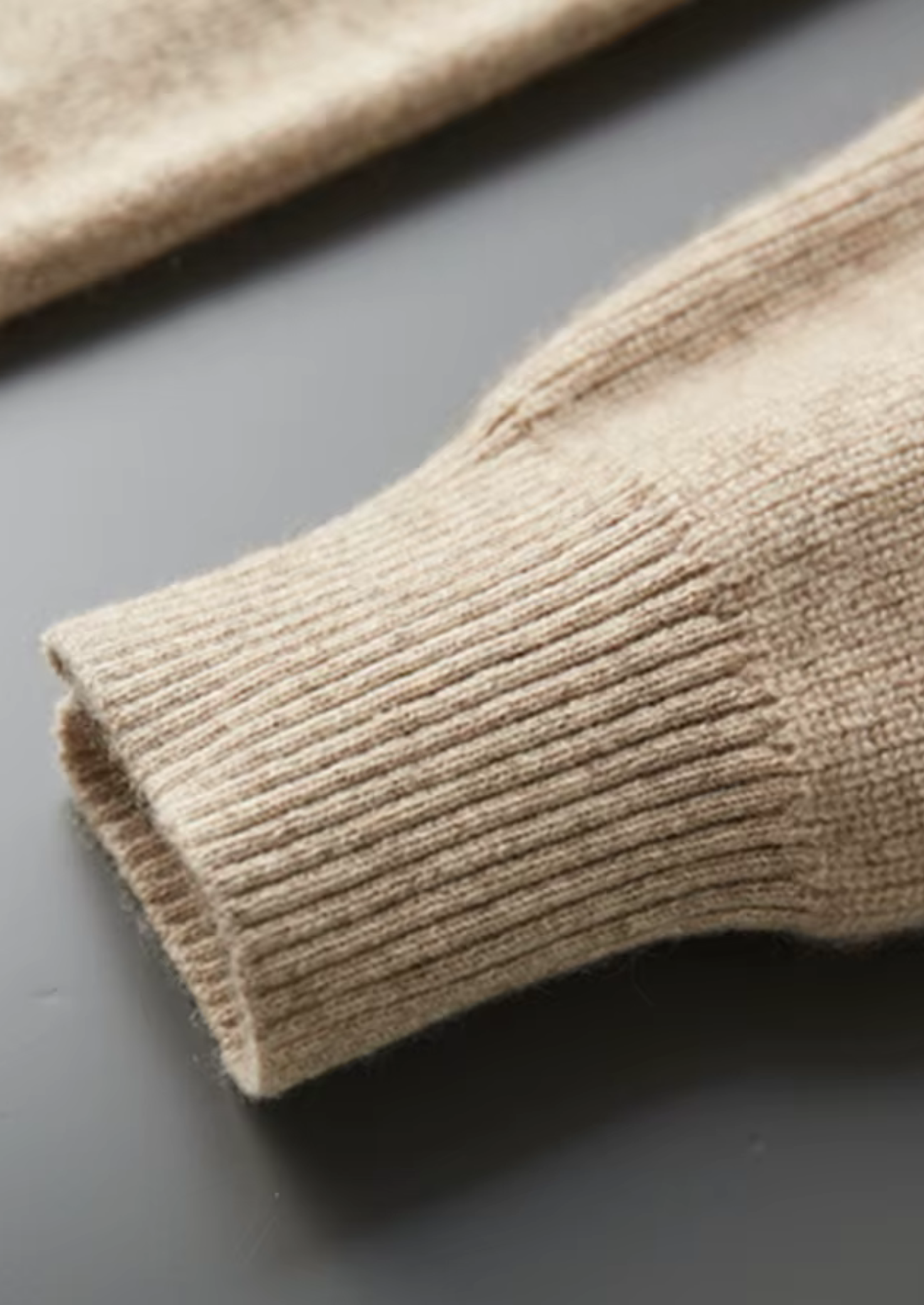 ENSEMBLE DE LOISIRS EN CASHMERE DE LUXE