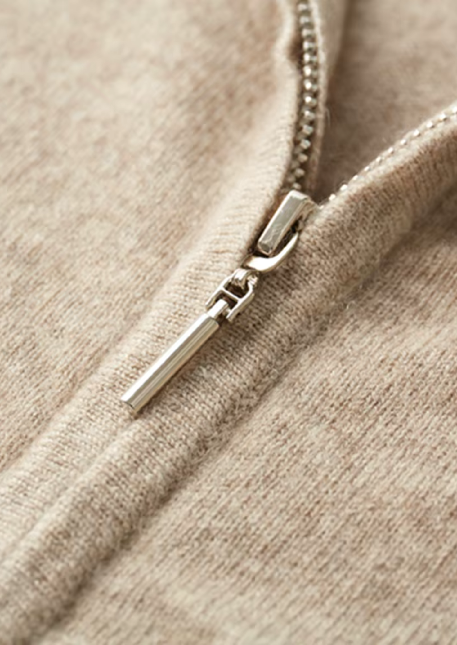 ENSEMBLE DE LOISIRS EN CASHMERE DE LUXE