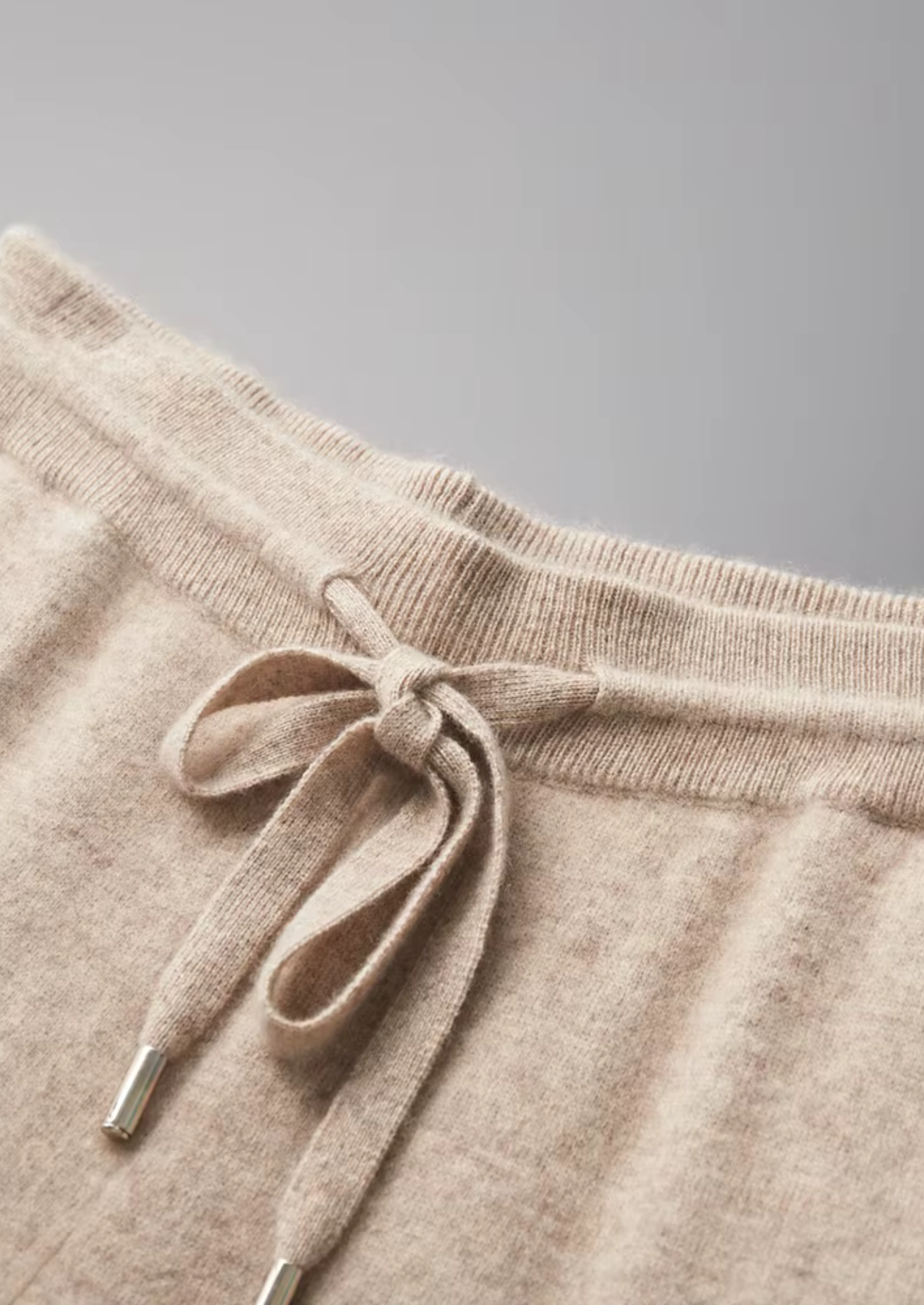 ENSEMBLE DE LOISIRS EN CACHEMIRE DE PREMIÈRE QUALITÉ