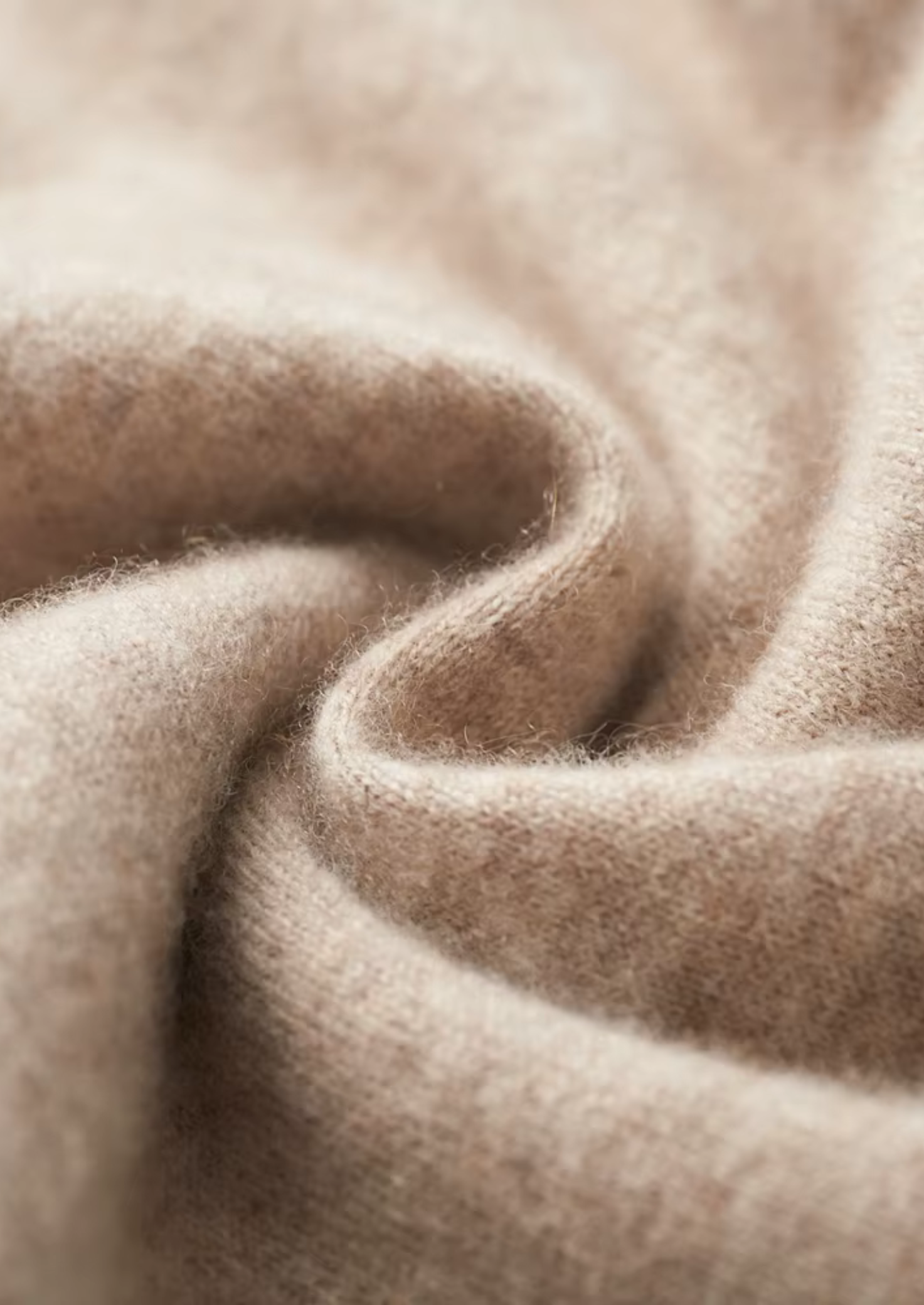 ENSEMBLE DE LOISIRS EN CACHEMIRE DE PREMIÈRE QUALITÉ