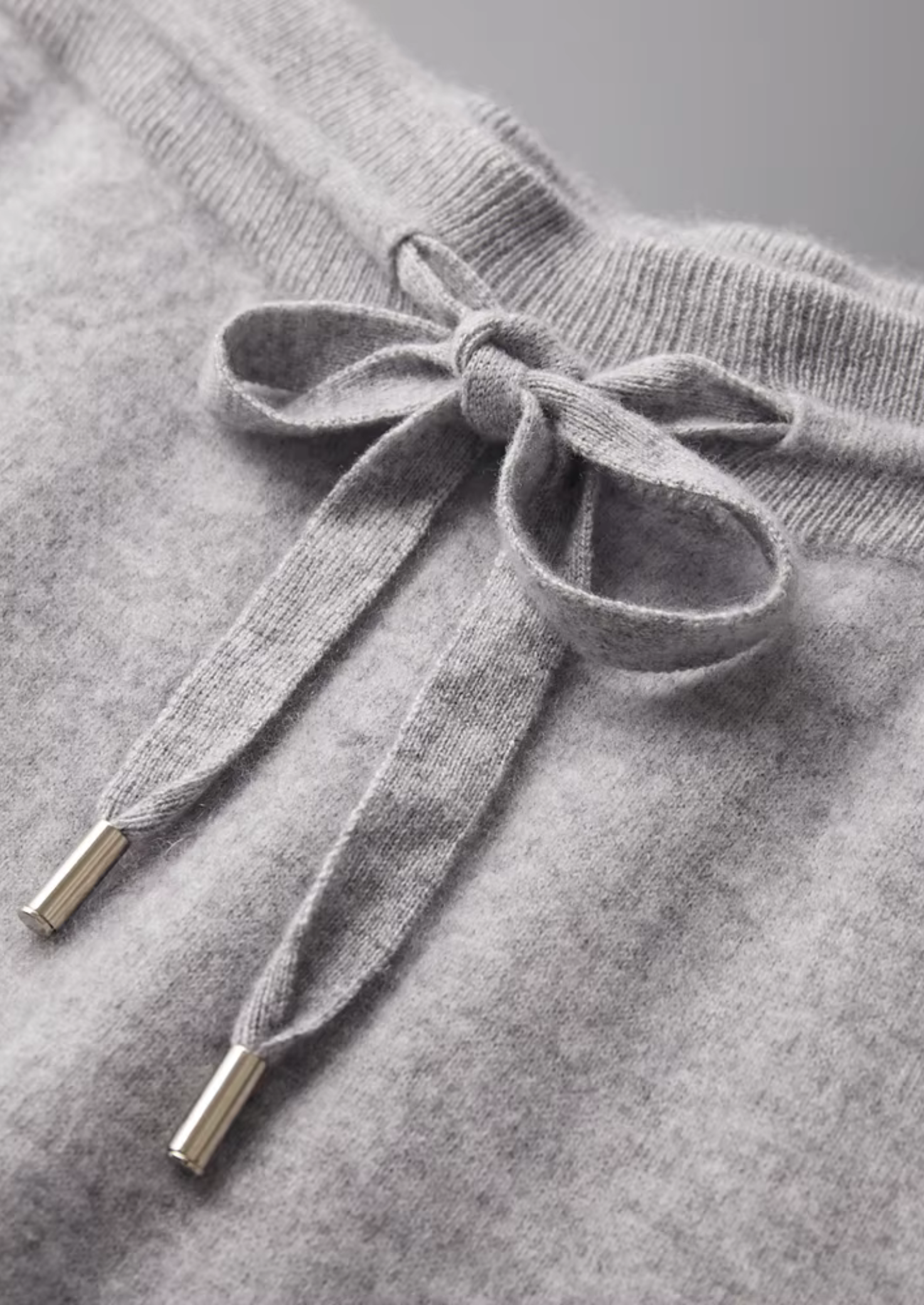 ENSEMBLE DE LOISIRS EN CACHEMIRE DE PREMIÈRE QUALITÉ